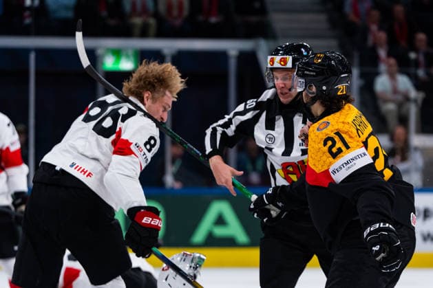 ZURICH, SWITZERLAND - MAY 18: Janis Moser (Switzerland, 86) after a fight with Nicolas Kraemmer (Germany, 21) ~ during the Preliminary Round - Group A Match 19 between Germany and Switzerland at the IIHF Ice hockey, Eishockey World Championship, WM, Weltmeisterschaft 2026, Swiss Life Arena on May 18, 2026 in Zurich, Switzerland. Zurich Switzerland Copyright: xTimoxSteinx