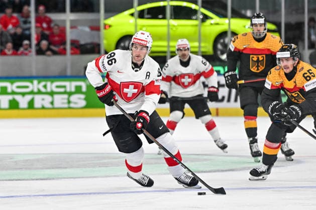 ZURICH, SWITZERLAND MAY 18 Janis Moser of Switzerland in action during the 2026 IIHF Ice Hockey World Championship Switzerland game between Germany and Switzerland at Swiss Life Arena on May 18, 2026 in Zurich, Zurich Zurich Swiss Life Arena Zurich Switzerland Copyright: xJustPictures.ch AndreaxBrancax jp-en-EuSpIm-JP7_ANB_Ger_Sui_18052026_0764