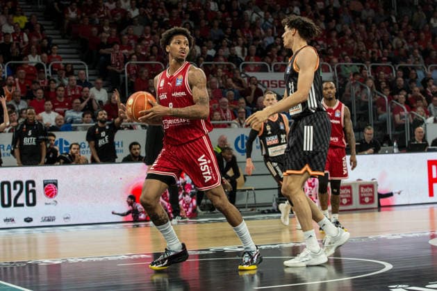 Bamberg, Germany 18 May 2026 1 BBL Playoff Quarterfinals 2025 2026 Sp 2 Bamberg Baskets vs Ratiopharm Ulm Pictured from left Demarcus Demonia Bamberg and Alec Anigbata Ulm Brose Arena Bayern Copyright: xFotostandx xSchmittx