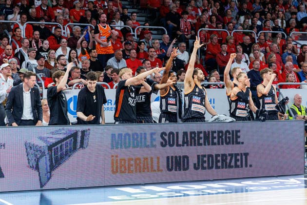 team, squad, cheers, jubilation, positive emotions, positive emotion, BMA365 Bamberg Baskets vs ratiopharm Ulm, basketball, easyCredit BBL, playoff quarter-final, game 2, 18 05 2026 BMA365 Bamberg Baskets vs ratiopharm Ulm, basketball, easyCredit BBL, playoff quarter-final, game 2, 18 05 2026 Bamberg Copyright: xEibner-Pressefoto G.xSantemizx EP_EER