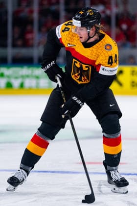 ZURICH, SWITZERLAND - MAY 18: Joshua Samanski (Germany, 44) during the Preliminary Round - Group A Match 19 between Germany and Switzerland at the IIHF Ice hockey, Eishockey World Championship, WM, Weltmeisterschaft 2026, Swiss Life Arena on May 18, 2026 in Zurich, Switzerland. Zurich Switzerland Copyright: xTimoxSteinx