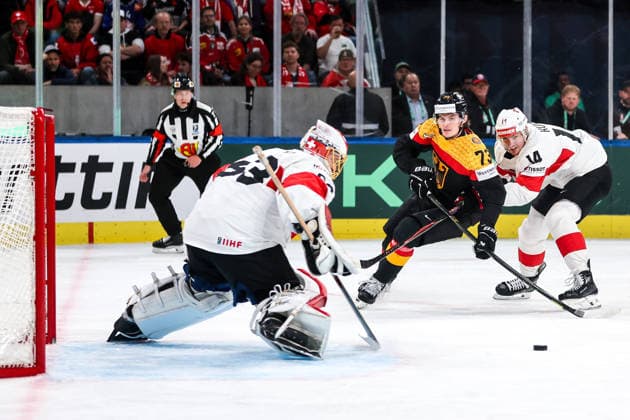 Ice hockey, Eishockey - IIHF WC 2026 ZURICH,SWITZERLAND,18.MAY.26 - ICE HOCKEY - IIHF Ice Hockey World Championship, WM, Weltmeisterschaft 2026, group stage, Germany vs Switzerland. Image shows Leonardo Genoni (SUI), Lukas Reichel (GER) and Dean Kukan (SUI).  GEPAxpictures xMaticxKlansek