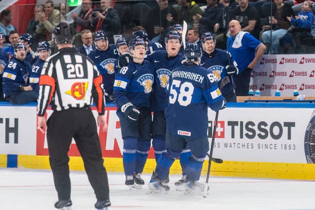 xxkeikkaxx 20260518 Swiss Life Arena, Zurich, Switzerland. IIHF Ice hockey, Eishockey World Championships match Finland vs USA Aatu Räty (34) of Team Finland Vili Saarijärvi (18) of Team Finland Urho Vaakanainen (58) of Team Finland Celebrate Team Finland 3-1 goal Photo by Pasi Suokko All Over Press  1.06199730