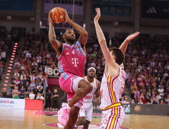 Jeff Garrett Telekom Baskets Bonnvs Fitness First Würzburg Baskets Playoffs Quarterfinals Game 2 Season 2025 26