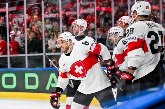 ZURICH, SWITZERLAND MAY 18 Sven Andrighetto of Switzerland L celebrates his goal during the 2026 IIHF Ice Hockey World Championship Switzerland game between Germany and Switzerland at Swiss Life Arena on May 18, 2026 in Zurich, Zurich Zurich Swiss Life Arena Zurich Switzerland Copyright: xJustPictures.ch AndreaxBrancax jp-en-EuSpIm-JP7_ANB_Ger_Sui_18052026_1748
