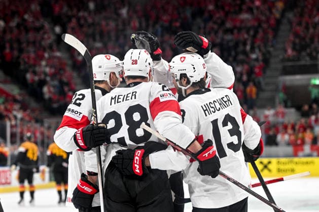 ZURICH, SWITZERLAND MAY 18 Switzerland celebrate a goal during the 2026 IIHF Ice Hockey World Championship Switzerland game between Germany and Switzerland at Swiss Life Arena on May 18, 2026 in Zurich, Zurich Zurich Swiss Life Arena Zurich Switzerland Copyright: xJustPictures.ch AndreaxBrancax jp-en-EuSpIm-JP7_ANB_Ger_Sui_18052026_2015
