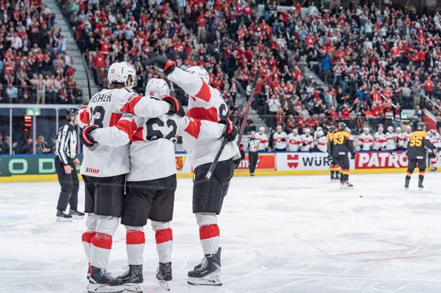 18 05 2026, Zurich, Swiss Life Arena, Ice Hockey World Championships Germany Switzerland, Goal celebration to 0 1 for Switzerland Zurich Swiss Life Arena Zurich Switzerland Copyright: xJustPictures.ch StefanxEmchx jp-de-StEm-DSC0089320260518