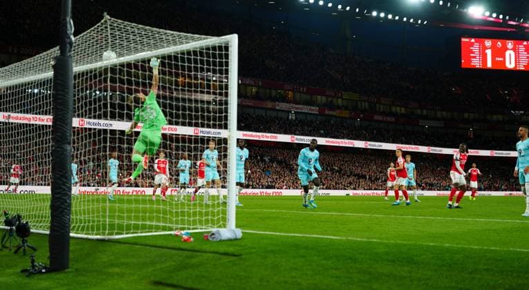 Eberechi Eze of Arsenal shoots just over at 1-0 Arsenal v Burnley, Premier League, Football, Emirates Stadium, London, UK - 18 May 2026London Emirates Stadium United Kingdom EDITORIAL USE ONLY No use with unauthorised audio, video, data, fixture lists, club league logos or live services. Online in-match use limited to 120 images, no video emulation. No use in betting, games or single club league player publications. Copyright: xJavierxGarcia Shutterstockx 16881286v