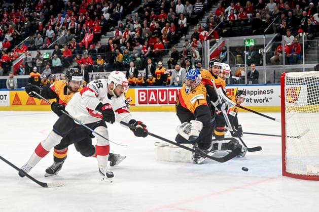 ZURICH, SWITZERLAND MAY 18 Sven Andrighetto of Switzerland scores a goal against goalkeeper Jonas Stettmer of Germany during the 2026 IIHF Ice Hockey World Championship Switzerland game between Germany and Switzerland at Swiss Life Arena on May 18, 2026 in Zurich, Zurich Zurich Swiss Life Arena Zurich Switzerland Copyright: xJustPictures.ch AndreaxBrancax jp-en-EuSpIm-JP7_ANB_Ger_Sui_18052026_2332
