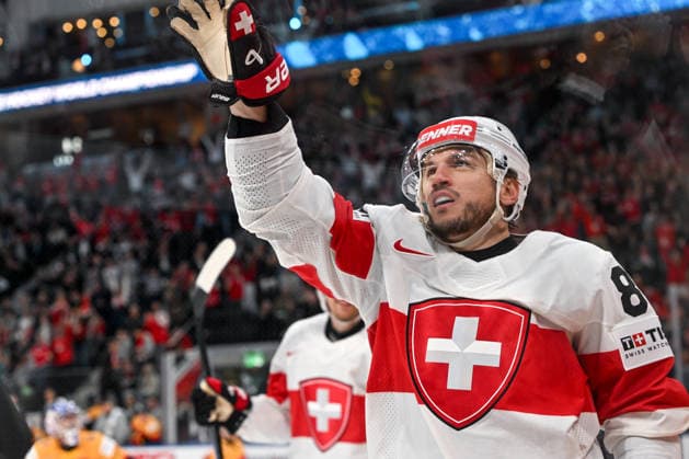 ZURICH, SWITZERLAND MAY 18 Sven Andrighetto of Switzerland celebrates his goal during the 2026 IIHF Ice Hockey World Championship Switzerland game between Germany and Switzerland at Swiss Life Arena on May 18, 2026 in Zurich, Zurich Zurich Swiss Life Arena Zurich Switzerland Copyright: xJustPictures.ch AndreaxBrancax jp-en-EuSpIm-JP7_ANB_Ger_Sui_18052026_2376