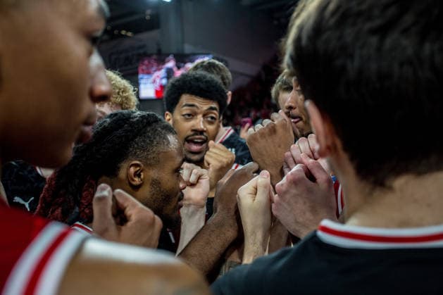 Bamberg, Germany 18 May 2026 1 BBL Playoff Quarterfinals 2025 2026 Sp 2 Bamberg Baskets vs Ratiopharm Ulm In the picture The Bamberg JUbeln after the second victory to 2 to 0 playoff score in the middle their captain Ibi Watson Bamberg Brose Arena Bayern Copyright: xFotostandx xSchmittx