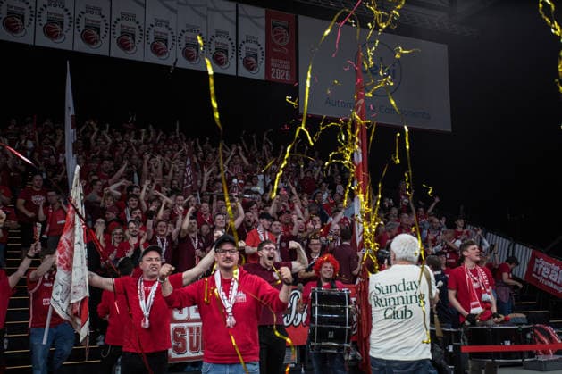 Bamberg, Germany 18 May 2026 1 BBL Playoff Quarterfinals 2025 2026 Sp 2 Bamberg Baskets vs Ratiopharm Ulm In the picture Bamberg fans cheering for the victory Brose Arena Bayern Copyright: xFotostandx xSchmittx