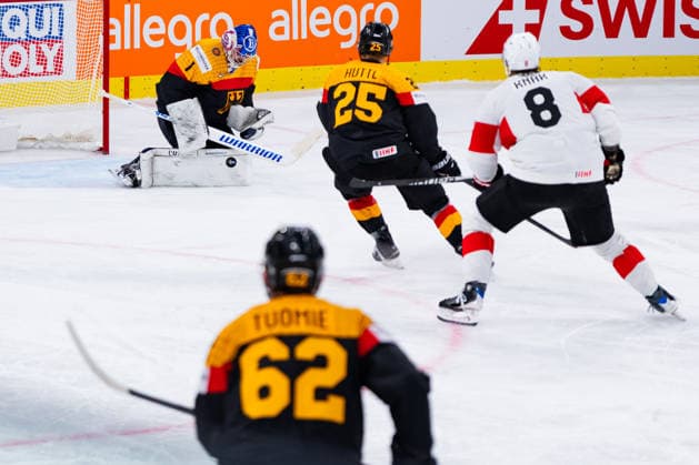 ZURICH, SWITZERLAND - MAY 18: Jonas Stettmer (Germany, 1) catching the puck during the Preliminary Round - Group A Match 19 between Germany and Switzerland at the IIHF Ice hockey, Eishockey World Championship, WM, Weltmeisterschaft 2026, Swiss Life Arena on May 18, 2026 in Zurich, Switzerland. Zurich Switzerland Copyright: xTimoxSteinx