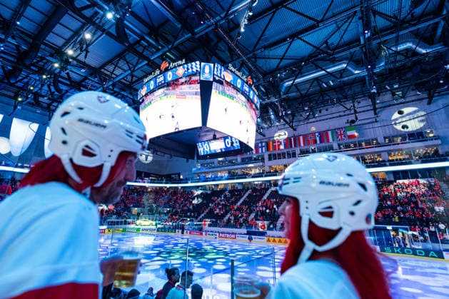 ZURICH, SWITZERLAND - MAY 18: Fans during a break during the Preliminary Round - Group A Match 19 between Germany and Switzerland at the IIHF Ice hockey, Eishockey World Championship, WM, Weltmeisterschaft 2026, Swiss Life Arena on May 18, 2026 in Zurich, Switzerland. Zurich Switzerland Copyright: xTimoxSteinx