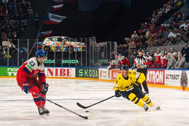 FRIBOURG, FRIBOURG - MAY 18: Lukas Sedlak of Czechia battles with Lucas Raymond of Sweden during the 2026 IIHF World Championship, WM, Weltmeisterschaft Preliminary Round Group B match between Sweden and Czechia at BCF Arena on May 18, 2026 in Fribourg, Fribourg, Switzerland. Copyright: xLivioxBaeriswylx xSPPx Sportspressphoto_SPR149727