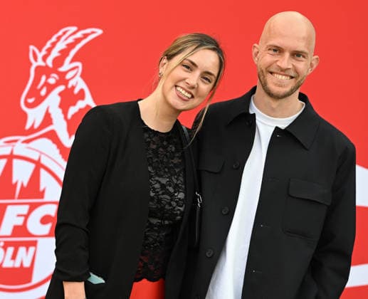 18.05.2026, xophax, Fussball 1.Bundesliga, Köln Cologne , 1.FC Koeln. Saisonende. Sommerpause. Saisonabschluss in der Kölner Flora. Rene Wagner und Freundin Mandi ( 1.FC Köln ) Koeln *** 18 05 2026, xophax, Soccer 1 Bundesliga, Cologne Cologne , 1 FC Koeln end of season summer break end of season in the Cologne Flora RenÃ Wagner and girlfriend Mandi 1 FC Köln Koeln