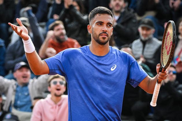 May 18, 2026, Paris, France, France: Florent BAX of France celebrates his point during the first qualifying day of the Roland-Garros 2026, French Open 2026, Grand Slam tennis tournament at Roland-Garros Stadium on May 18, 2026 in Paris, France. Roland Garros 2026 - Qualifying Day 1  - ZUMAm308 20260518_zsp_m308_128 Copyright: xMatthieuxMirvillex