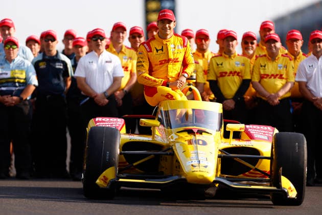 INDIANAPOLIS, IN - MAY 18: Pole sitter Alex Palou (10) Chip Ganassi Racing Honda with his crew during the NTT IndyCar, Indy Car, IRL, USA Series Indianapolis 500 front row photoshoot at Indianapolis Motor Speedway in Indianapolis, IN. (Photo by Jeffrey Brown Icon Sportswire) AUTO: MAY 18 NTT IndyCar Series Indianapolis 500 Practice EDITORIAL USE ONLY Icon05126005