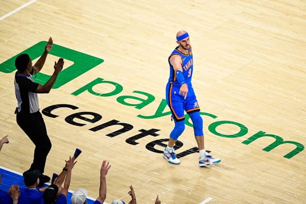 NBA, Basketball Herren, USA Western Conference Finals Game 1 - San Antonio Spurs at Oklahoma City Thunder Oklahoma City Thunder guard Alex Caruso gestures during game 1 of the NBA Western Conference Finals between Oklahoma City Thunder and San Antonio Spurs in Oklahoma City, Oklahoma, USA, 18 May 2026. Oklahoma City United States  Copyright: xGERALDxLEONGx