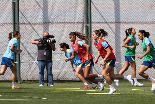 May 19, 2026, Sant Joan Despi, Barcelona, SPAIN: Sydney Joy Schertenleib and Alexia Putellas Segura during the training day of FC Barcelona, Barca ahead UEFA Women Champions League 2025 26, Final football match against OL Lyonnes at Ciutat Esportiva Joan Gamper on May 19, 2026 in Sant Joan Despi, Barcelona, Spain. Sant Joan Despi SPAIN - ZUMAa181 20260519_zaa_a181_002 Copyright: xJavierxBorregox