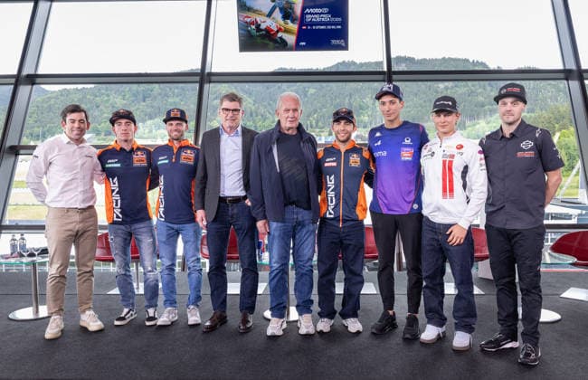 MOTORSPORTS - MotoGP, GP of Austria 2026 SPIELBERG,AUSTRIA,19.MAY.26 - MOTORSPORTS - MotoGP, Grand Prix of Austria, Red Bull Ring, preview, media day. Image shows sporting director Carlos Ezpeleta (MotoGP), Pedro Acosta (ESP Red Bull KTM Factory Racing), Brad Binder (RSA Red Bull KTM Factory Racing), general manager Thomas Ueberall (Red Bull Ring), Helmut Marko , Enea Bastianini (ITA Red Bull KTM Tech3), Toprak Razgatlioglu (TUR Prima Pramac Yamaha MotoGP), Leo Rammerstorfer (AUT SIC58 Squadra Corse) and technical director Jason Kehl (Harley Davidson Factory). GEPAxpictures xHaraldxSteiner