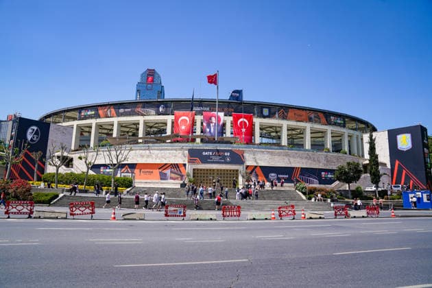 Turkey, Istanbul, Europa League Final 2026, UEFA Europa League, Final 2026, Tüpras Stadyumu, Besiktas Park, stadium, stadium facade, UEFA branding, UEFA sponsors, Hankook, Enterprise Rent A Car, Strauss, Swissquote, FlixBus, Lidl, Just Eat Takeaway, TRT Spor, SC Freiburg, Aston Villa, soccer, football, sporting event, Gate G2, entrance area, Turkish flags, Mustafa Kemal Atatürk, fan zone, ticketing, security barriers, major event, European Cup, media event, Istanbul Final 2026, sports tourism Copyright: xJOERANxSTEINSIEKx