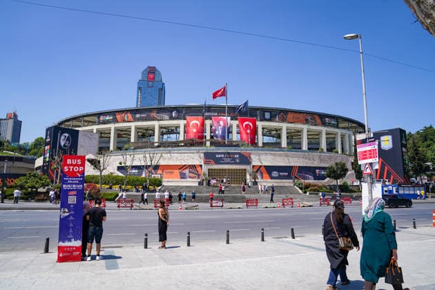 Turkey Football UEFA Europa League 2025 2026, Final in Istanbul SC Freiburg vs Aston Villa Tüpras Stadyumu Istanbul Turkey, Istanbul, Europa League Final 2026, UEFA Europa League, Final 2026, Tüpras Stadyumu, Besiktas Park, stadium, stadium facade, UEFA branding, UEFA sponsors, Hankook, Enterprise Rent A Car, Strauss, Swissquote, FlixBus, Lidl, Just Eat Takeaway, TRT Spor, SC Freiburg, Aston Villa, soccer, football, sporting event, Gate G2, entrance area, Turkish flags, Mustafa Kemal Atatürk, fan zone, ticketing, security barriers, major event, European Cup, media event, Istanbul Final 2026, sports tourism Copyright: xJOERANxSTEINSIEKx