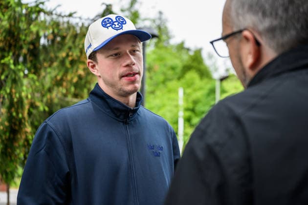 260519 Lucas Raymond of Sweden at a press event during the 2026 IIHF Ice Hockey World Championship on May 19, 2026 in Bern Photo Jesper Zerman BILDBYRAN kod JZ JZ0720 ishockey ice hockey ishockey vm 2026 vm 2026 iihf world championship pressträff event meeting sverige sweden day 5 bbeng  Copyright: JESPERxZERMAN BB260519JZ025