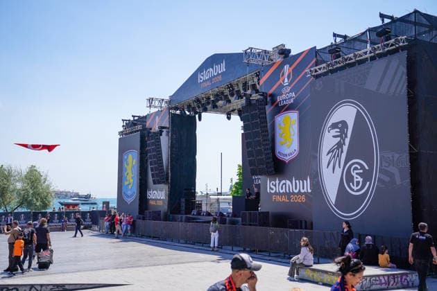 Turkey Football UEFA Europa League 2025 2026, Final in Istanbul SC Freiburg vs Aston Villa Tüpras Stadyumu Istanbul Turkey, Istanbul, Europa League Final 2026, UEFA Europa League, Final 2026, Fan Zone, Public Viewing, Event Stage, Concert Stage, Big Screen, UEFA Branding, SC Freiburg, Aston Villa, soccer, football, sports event, soccer fans, waterfront, Bosphorus, Turkish flag, event production, event technology, public address system, media event, Europa Cup, fan festival, major event, Istanbul Final 2026, sports tourism, soccer culture, open air event, final atmosphere Copyright: xJOERANxSTEINSIEKx