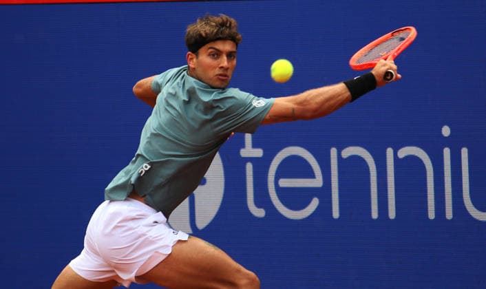 Bitpanda Hamburg Open, ATP, Tennis Herren 500 am Hamburger Rothenbaum. Flavio Cobolli (Italien) scheitert in der ersten Runde. *** Bitpanda Hamburg Open, ATP 500 at Hamburg Rothenbaum Flavio Cobolli Italy fails in the first round