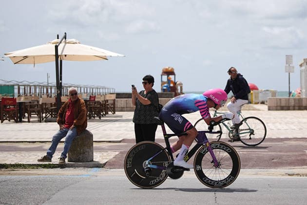 Netherlands™ Elmar Reinders of Unibet Rose Rockets during Stage 10, an individual time trial at the Giro d™Italia, from Viareggio to Massa, Italy, Tuesday, May 19, 2026.  Copyright: xMarcoxAlpozzi LaPressex
