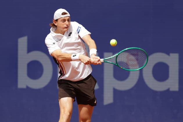 2026 05 19, xFSx, Bitpanda Open Hamburg ATP500, Round of 16, Mens Tennis Tournament in Hamburg , Am Rothembaum in Hamburg , Ignacio Buse PER plays a backhand Copyright: HMBxMedia FernandoxSoares