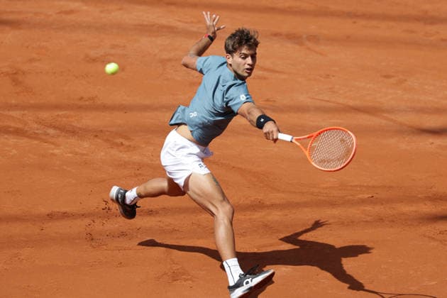 2026 05 19, xFSx, Bitpanda Open Hamburg ATP500, round of 16, mens tennis tournament in Hamburg , Am Rothembaum in Hamburg , Flavio Cobolli ITA plays a backhand Copyright: HMBxMedia FernandoxSoares