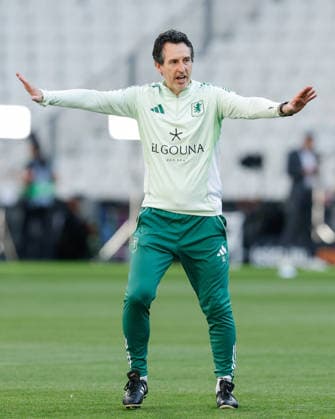 Beskitas, Istanbul 19th May 2026. Unai Emery head coach of Aston Villa during their pre final training session at Besiktas Park, Istanbul. Picture date: 19th May 2026. Picture credit should read: Cody Froggatt Sportimage EDITORIAL USE ONLY. No use with unauthorised audio, video, data, fixture lists, club league logos or live services. Online in-match use limited to 120 images, no video emulation. No use in betting, games or single club league player publications. SPI_006_CF_ASTON_VILLA_TRAINING SPI-4812-0006