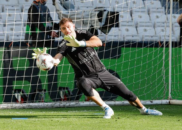 Beskitas, Istanbul 19th May 2026. Emiliano Martinez of Aston Villa during their pre final training session at Besiktas Park, Istanbul. Picture date: 19th May 2026. Picture credit should read: Cody Froggatt Sportimage EDITORIAL USE ONLY. No use with unauthorised audio, video, data, fixture lists, club league logos or live services. Online in-match use limited to 120 images, no video emulation. No use in betting, games or single club league player publications. SPI_013_CF_ASTON_VILLA_TRAINING SPI-4812-0013