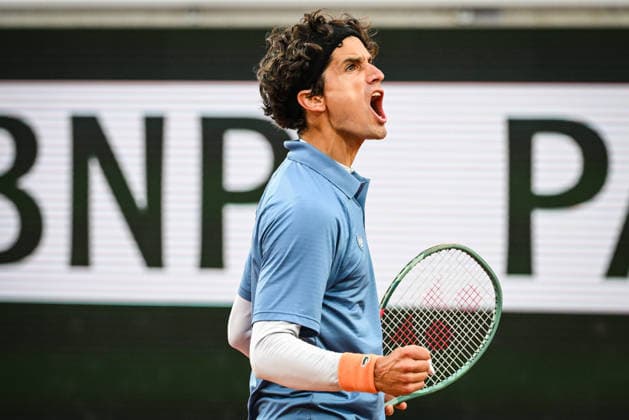 May 19, 2026, Paris, France, France: Pierre-Hugues HERBERT of France celebrates his victory during the second qualifying day of the Roland-Garros 2026, French Open 2026, Grand Slam tennis tournament at Roland-Garros Stadium on May 19, 2026 in Paris, France. Paris France - ZUMAm308 20260519_zsp_m308_057 Copyright: xMatthieuxMirvillex