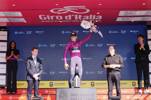 France™s Paul Magnier of Soudal Quick-Step cyclamen jersey during Stage 10, an individual time trial at the Giro d™Italia, from Viareggio to Massa, Italy, Tuesday, May 19, 2026.  Copyright: xGianxMattiaxD Albertox xLaPressex
