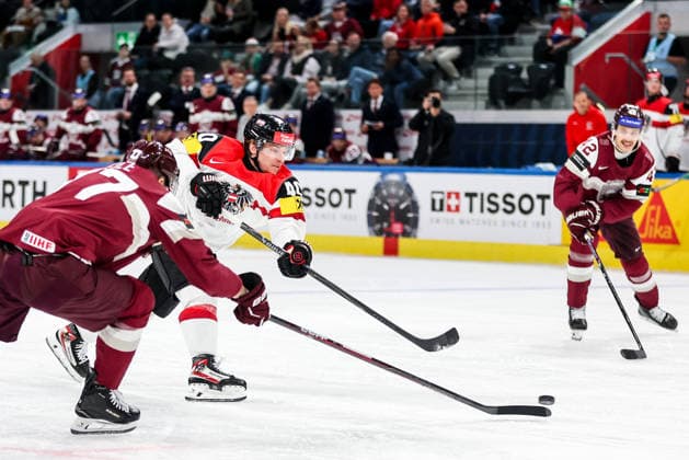Ice hockey, Eishockey - IIHF WC 2026 ZURICH,SWITZERLAND,19.MAY.26 - ICE HOCKEY - IIHF Ice Hockey World Championship, WM, Weltmeisterschaft 2026, group stage, Austria vs Latvia. Image shows Tim Harnisch (AUT).  GEPAxpictures xMaticxKlansek