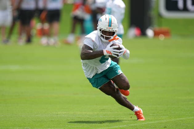 TBD, CA - MAY 19:Miami Dolphins wide receiver Malik Washington (6) runs after a catch during the Miami Dolphins OTA on Tuesday, May 19, 2026 at Baptist Health Sports Complex in Miami Gardens, FL Photo by Peter Joneleit Icon Sportswire) NFL, American Football Herren, USA MAY 19 Miami Dolphins OTA EDITORIAL USE ONLY Icon2605019016