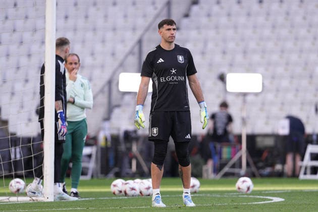 ISTANBUL, TURKIYE ? 19 MAY 2026: Emiliano Martinez of Aston Villa F.C. during the training session the day before the UEFA Europa League Final 2026 match between SC Freiburg and Aston Villa F.C. at Besiktas Park on May 19, 2026 in Istanbul, Turkiye. Copyright: xAlexandraxFechetex xSPPx Sportspressphoto_SPR150114