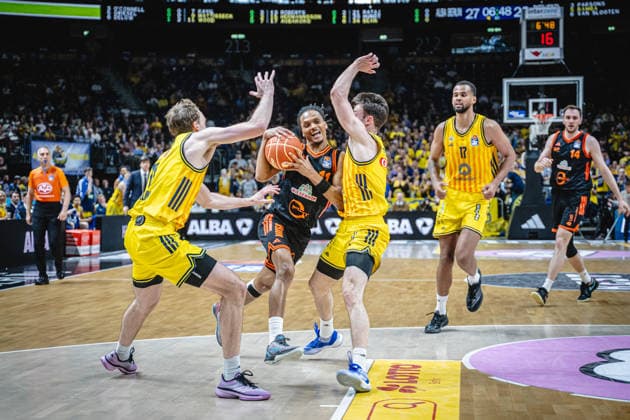 Basketball Berlin 19 05 2026 Season 2025 2026 EasyCredit BBL 1 Bundesliga Men, Men Playoffs Quarterfinals Game 2 Alba Berlin RASTA Vechta Alonzo Verge Vechta, No 11 Moses Wood Alba Berlin, No 11 Jonas Mattisseck Alba Berlin, No 09