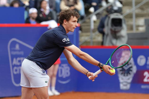 2026 05 19, xFSx, Bitpanda Open Hamburg ATP500, round of 16, mens tennis tournament in Hamburg , Am Rothembaum in Hamburg , Ugo Humbert FRA makes a serve Copyright: HMBxMedia FernandoxSoares