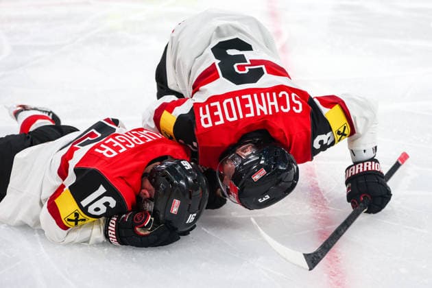 Ice hockey, Eishockey - IIHF WC 2026 ZURICH,SWITZERLAND,19.MAY.26 - ICE HOCKEY - IIHF Ice Hockey World Championship, WM, Weltmeisterschaft 2026, group stage, Austria vs Latvia. Image shows Dominic Zwerger (AUT) and Peter Schneider (AUT).  GEPAxpictures xMaticxKlansek