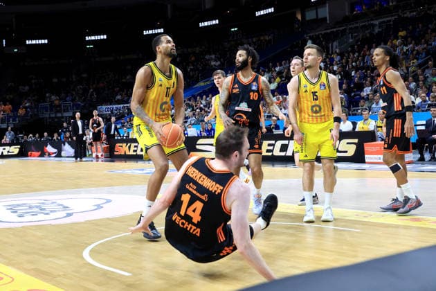DEU, easyCredit BBL, ALBA vs Rasta Vechta, 19 05 2026, Uber Arena, Berlin, DEU, easyCredit BBL, ALBA vs Rasta Vechta, in the picture Norris Agbakoko ALBA Berlin 17 , Martin Hermannsson ALBA Berlin 15 , Philipp Herkenhoff RASTA Vechta 14 , Tevin Brown RASTA Vechta 10 nordphotoxGmbHx xEngler nph00076