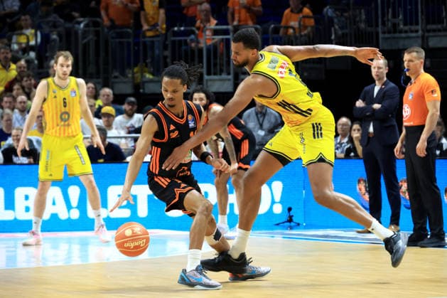 DEU, easyCredit BBL, ALBA vs Rasta Vechta, 19 05 2026, Uber Arena, Berlin, DEU, easyCredit BBL, ALBA vs Rasta Vechta, in the picture Norris Agbakoko ALBA Berlin 17 , Alonzo Verge jr RASTA Vechta 11 nordphotoxGmbHx xEngler nph00076