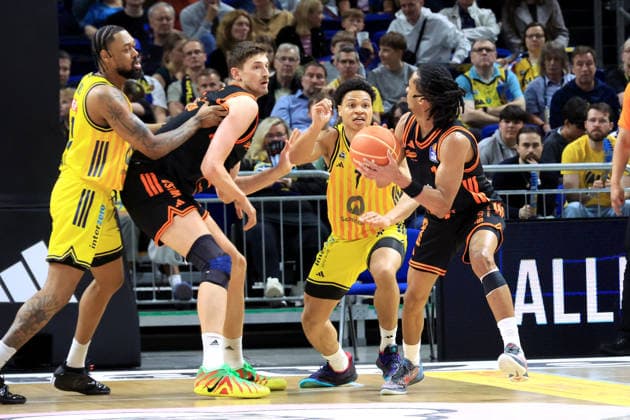 DEU, easyCredit BBL, ALBA vs Rasta Vechta, 19 05 2026, Uber Arena, Berlin, DEU, easyCredit BBL, ALBA vs Rasta Vechta, pictured J Wan Roberts ALBA Berlin 13 , Jack Kayil ALBA Berlin 7 , Alonzo Verge jr RASTA Vechta 11 , Tibor Pleiss RASTA Vechta 22 nordphotoxGmbHx xEngler nph00076