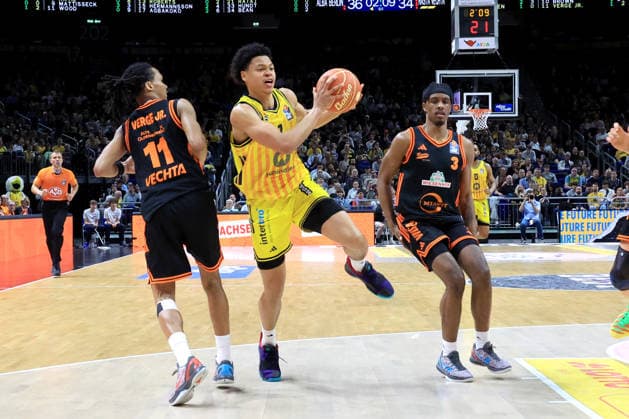DEU, easyCredit BBL, ALBA vs Rasta Vechta, 19 05 2026, Uber Arena, Berlin, DEU, easyCredit BBL, ALBA vs Rasta Vechta, pictured Jack Kayil ALBA Berlin 7 , Alonzo Verge jr RASTA Vechta 11 , Malik Parsons RASTA Vechta 3 nordphotoxGmbHx xEngler nph00076