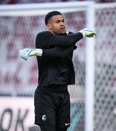 FOOTBALL EUROPA LEAGUE SEASON 2025 2026 Final in Istanbul 19 05 2026 SC Freiburg Aston Villa Training SC Freiburg at Besiktas Park Stadium, Goalkeeper Noah Atubolu warming up