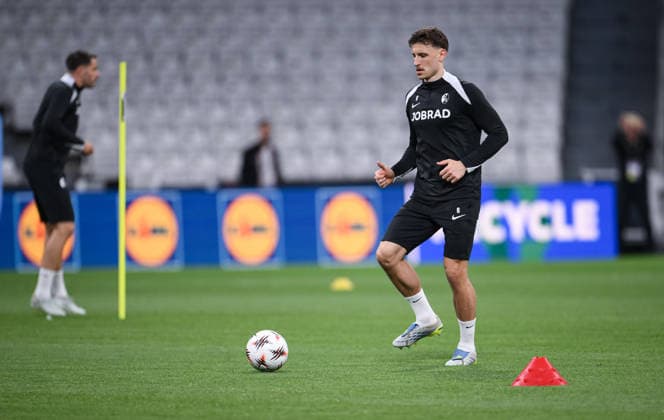 FOOTBALL EUROPA LEAGUE SEASON 2025 2026 Final in Istanbul 19 05 2026 SC Freiburg Aston Villa Training SC Freiburg at Besiktas Park Stadium, Maximilian Eggestein on the ball