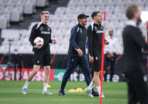 FOOTBALL EUROPA LEAGUE SEASON 2025 2026 Final in Istanbul 19 05 2026 SC Freiburg Aston Villa Training SC Freiburg at Besiktas Park Stadium, Matthias Ginter, coach Julian Schuster and Christian Guenter from left to right